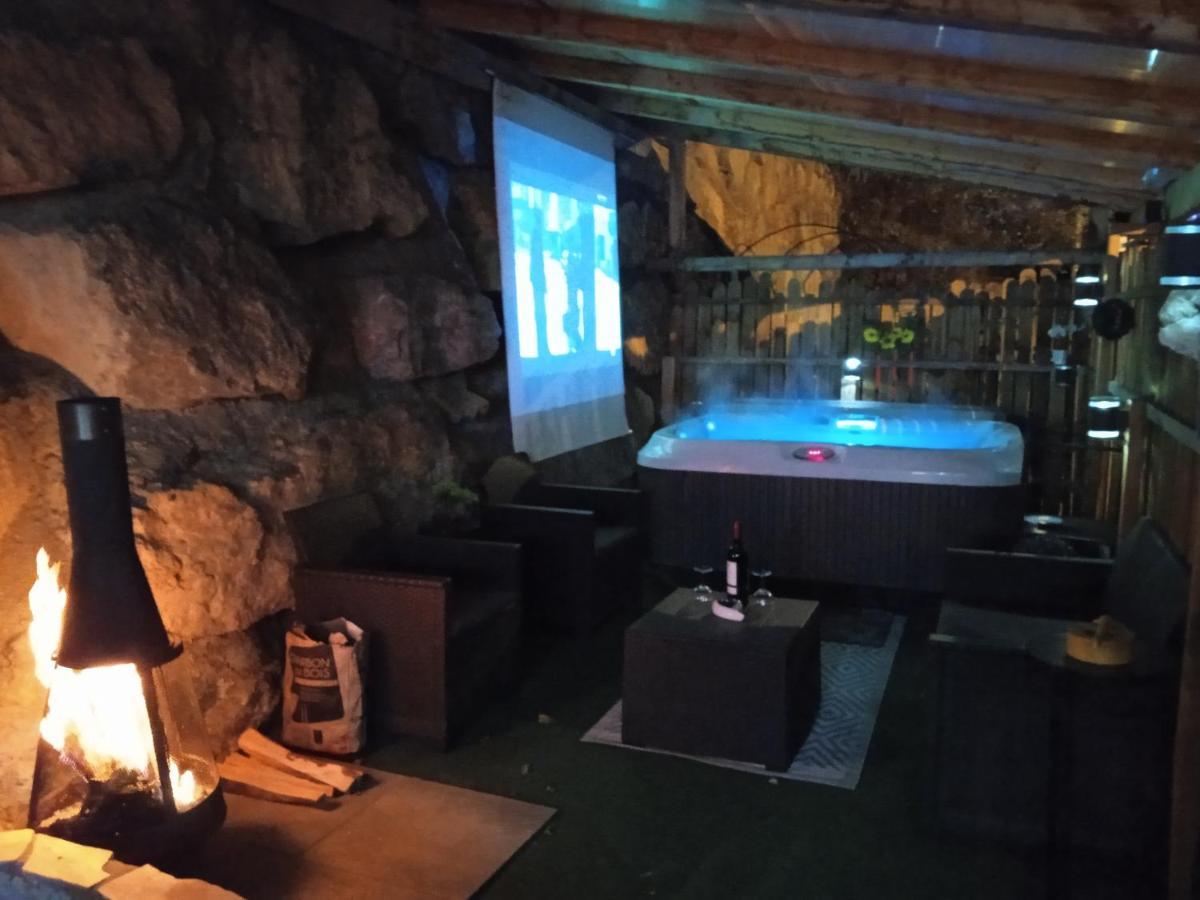 Le Love Chalet Des Alpes Guillestre Extérieur photo